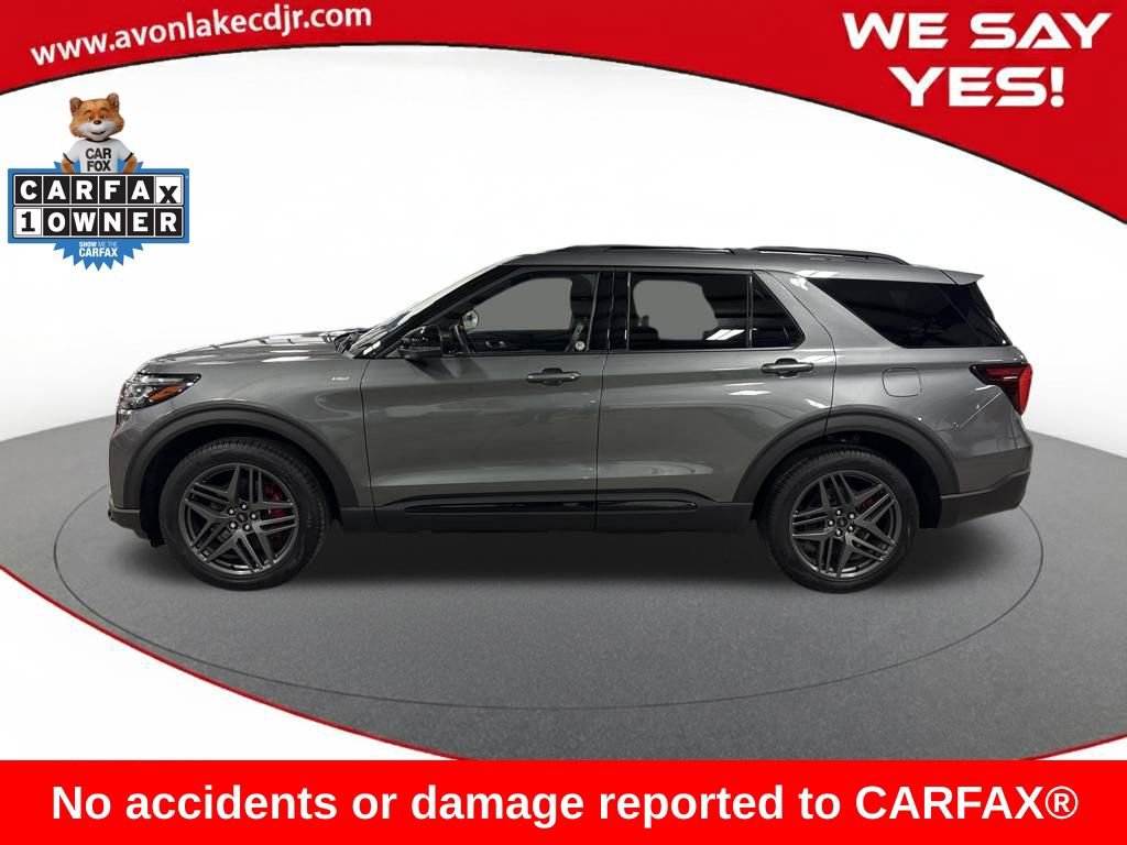 Used 2025 Ford Explorer ST-Line w/ ST-Line Street Pack video 2