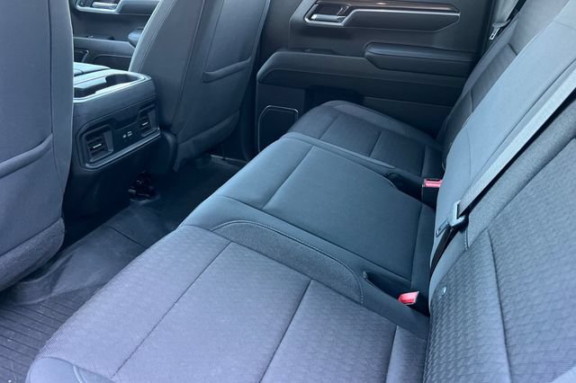 Used 2022 Chevrolet Silverado 1500 LT AWD/4WD image 14