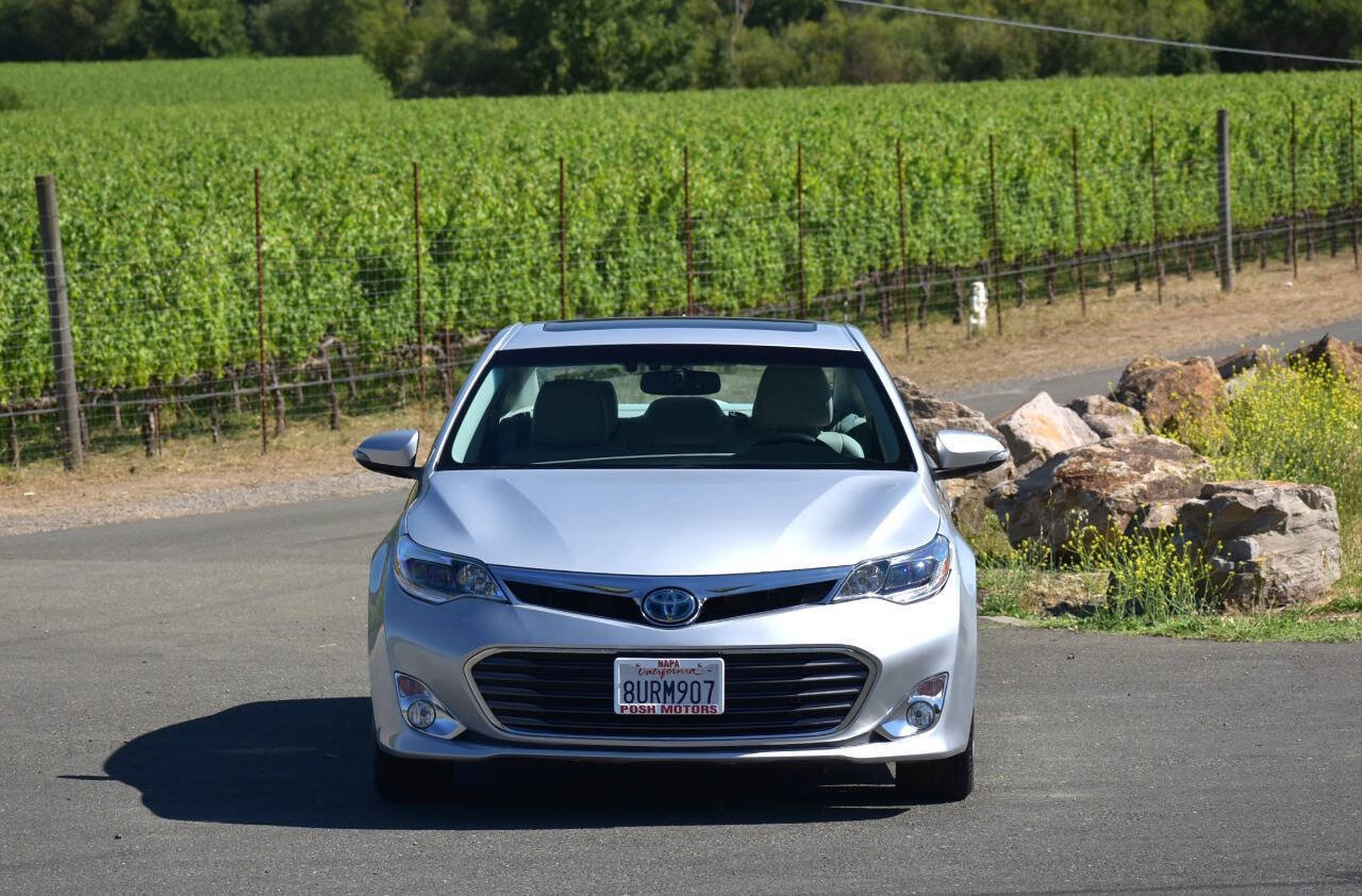 Used 2014 Toyota Avalon Limited w/ Technology Package FWD image 3