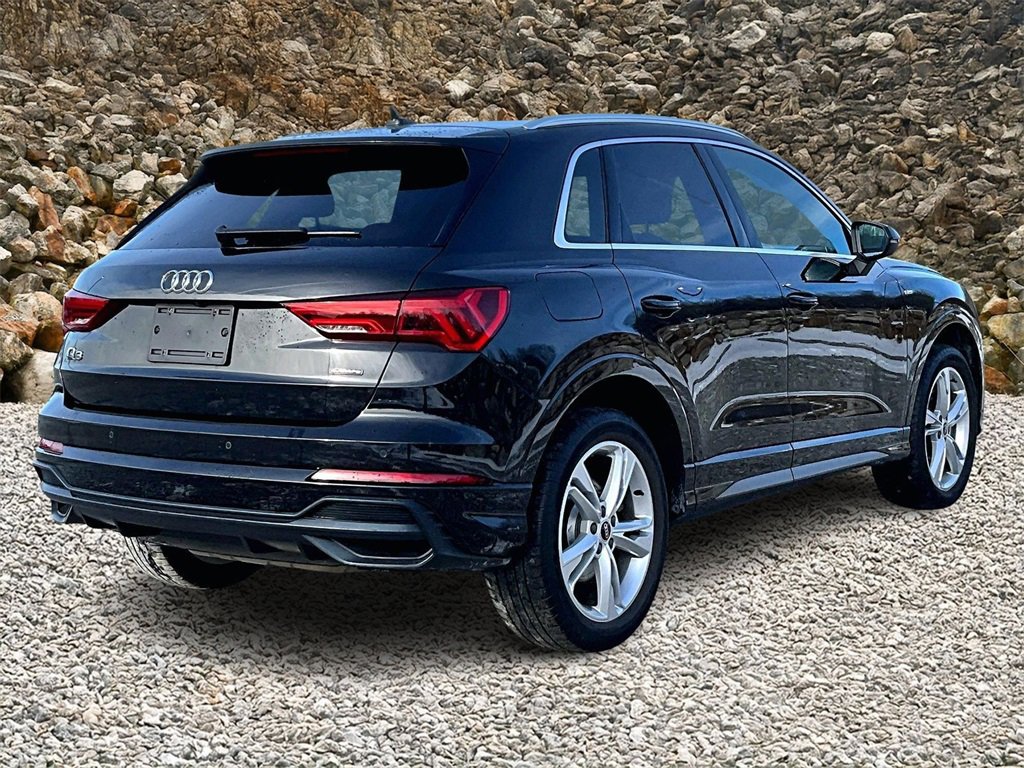Used 2021 Audi Q3 2.0T Premium Plus w/ Premium Plus Package image 2