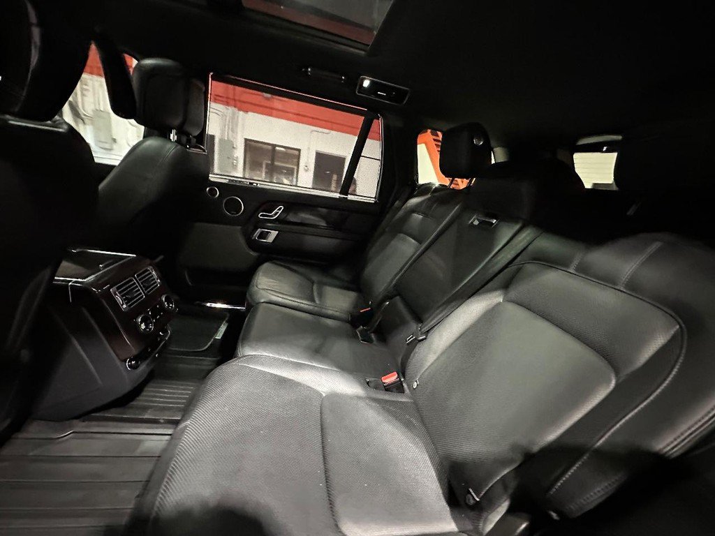 Used 2019 Land Rover Range Rover Long Wheelbase Supercharged AWD/4WD image 9