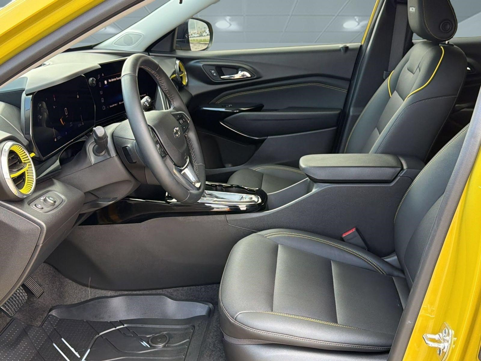 Used 2025 Chevrolet Trax ACTIV w/ Driver Confidence Package FWD image 5