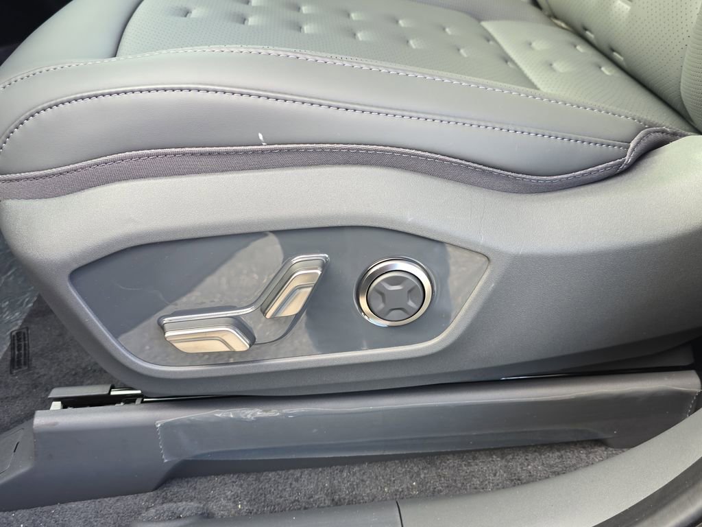 New 2026 Kia EV9 Wind AWD/4WD image 21
