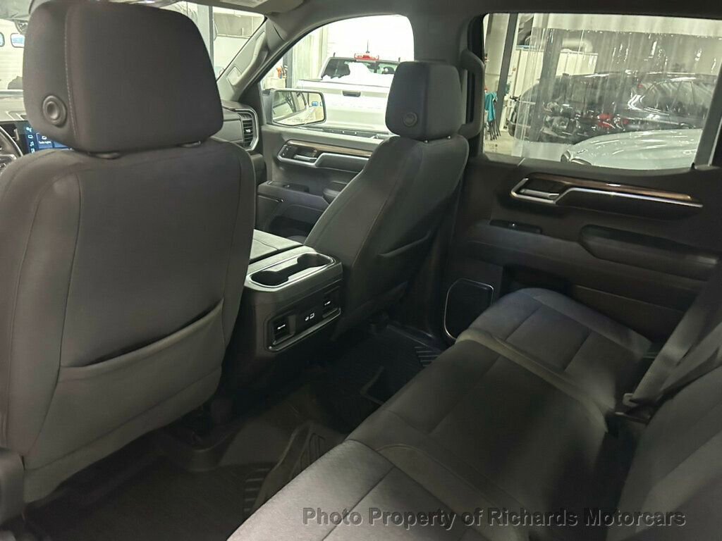 Used 2022 Chevrolet Silverado 1500 RST image 17