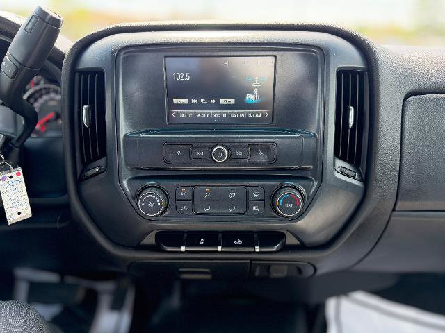 Used 2018 GMC Sierra 2500 4x4 Regular Cab image 9