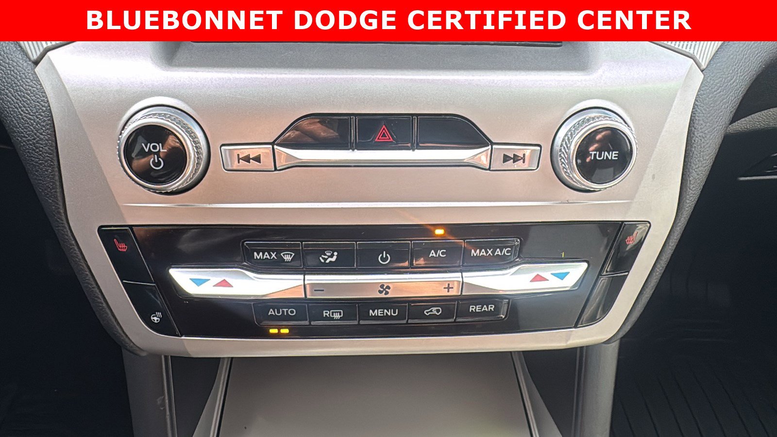 Used 2022 Ford Explorer XLT w/ Equipment Group 202A image 18