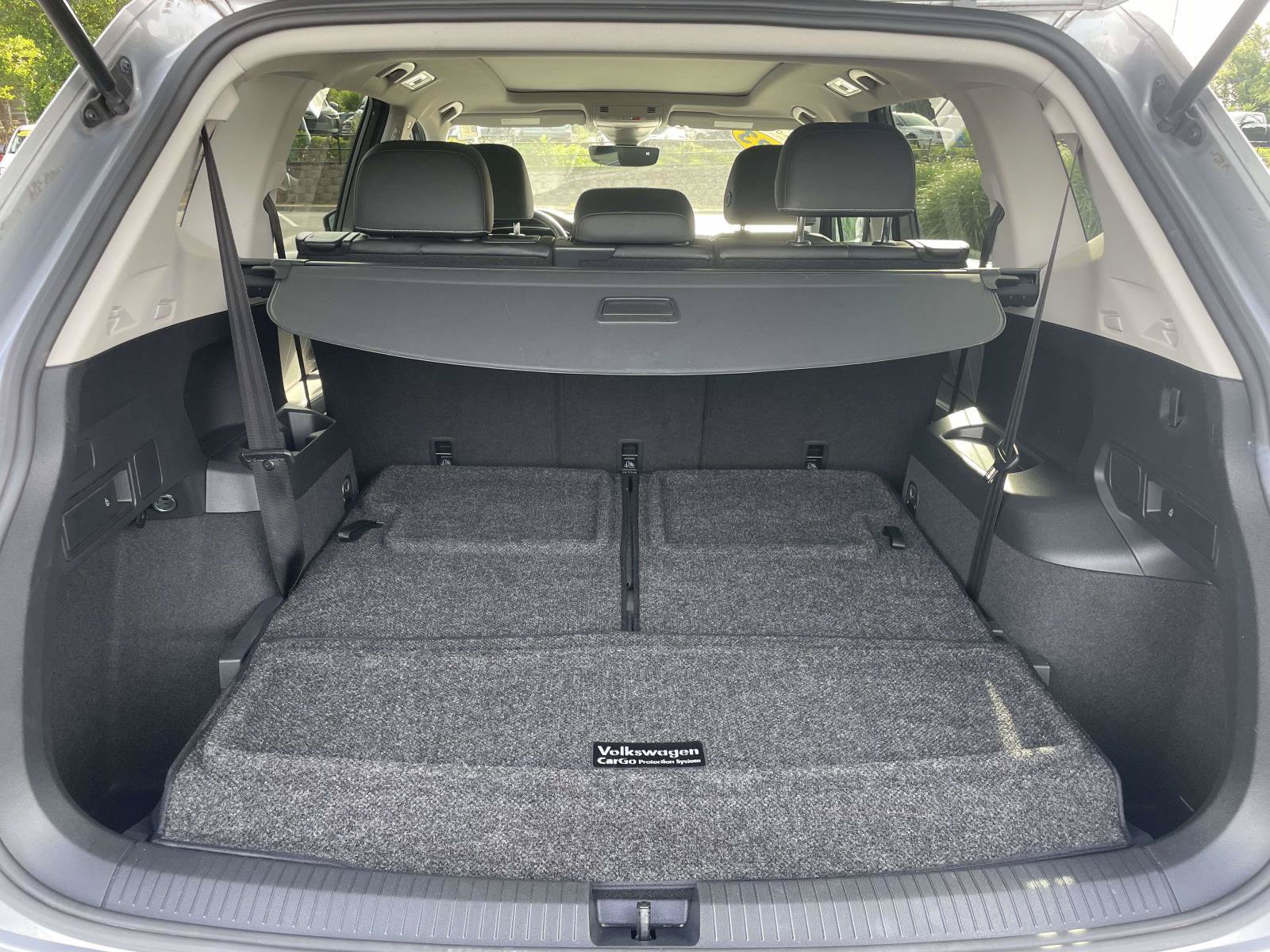 Certified 2023 Volkswagen Tiguan SE w/ Panoramic Sunroof Package FWD image 10
