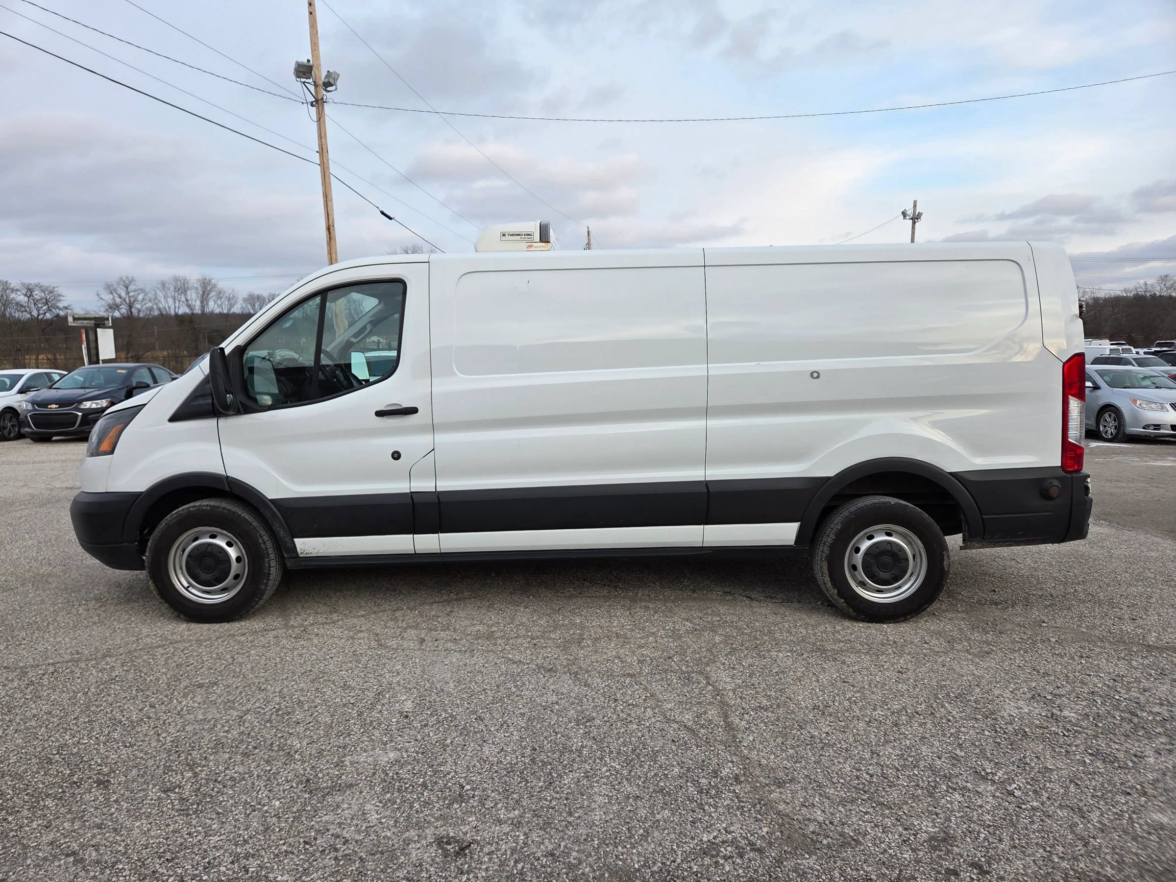 Used 2019 Ford Transit 250 148 Low Roof RWD image 1