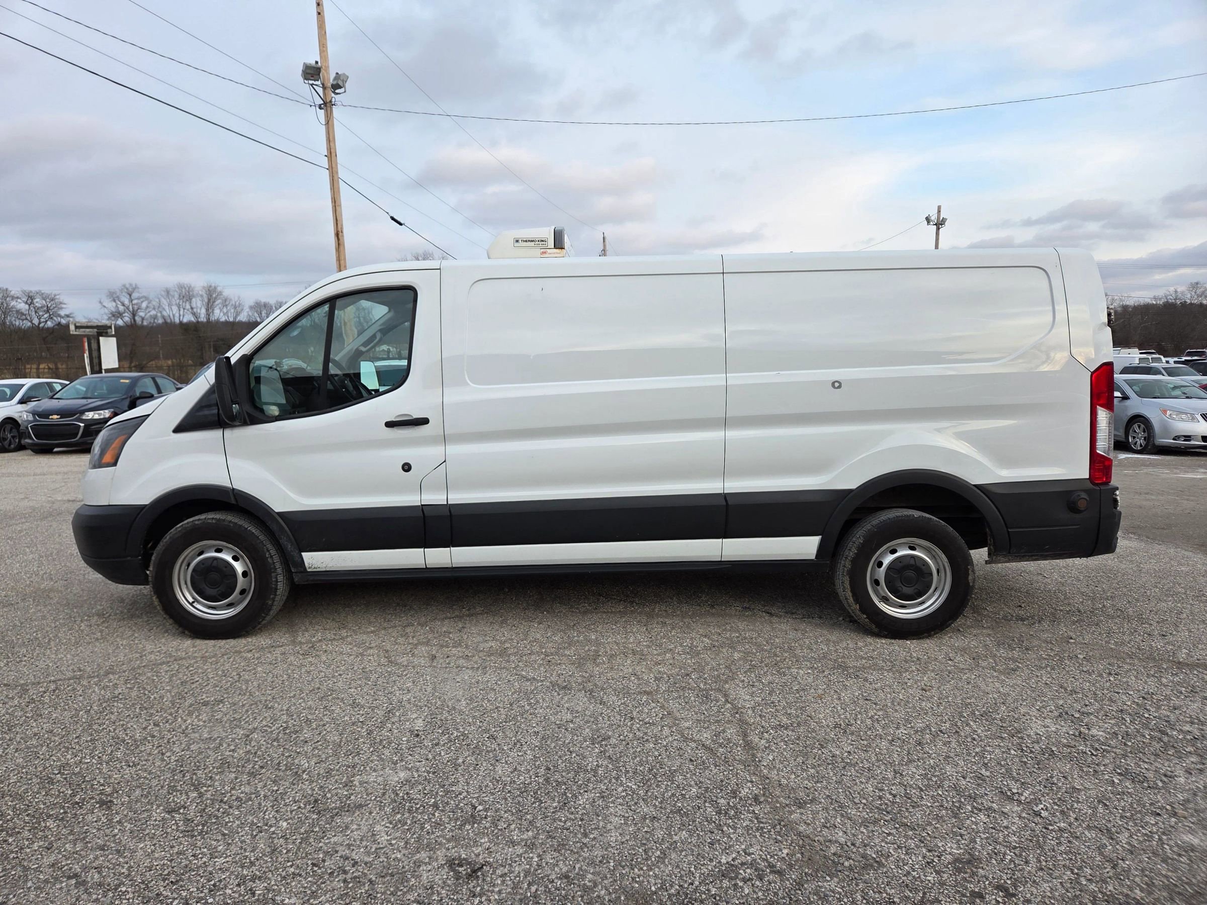 Used 2019 Ford Transit 250 148 Low Roof image 1