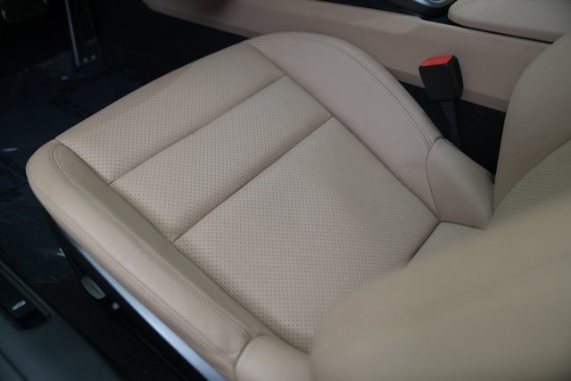Certified 2023 Porsche 911 Carrera RWD image 11