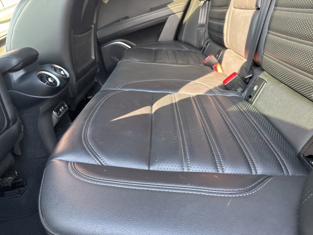 Used 2022 Alfa Romeo Stelvio Veloce image 46