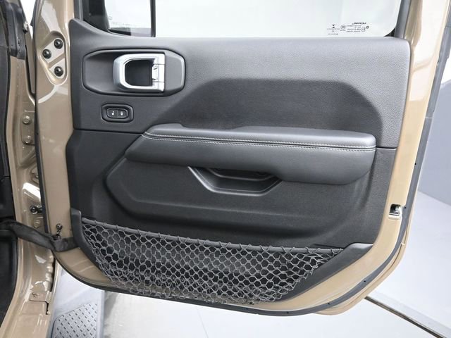 Used 2020 Jeep Gladiator Overland w/ Popular Equipment Package image 20