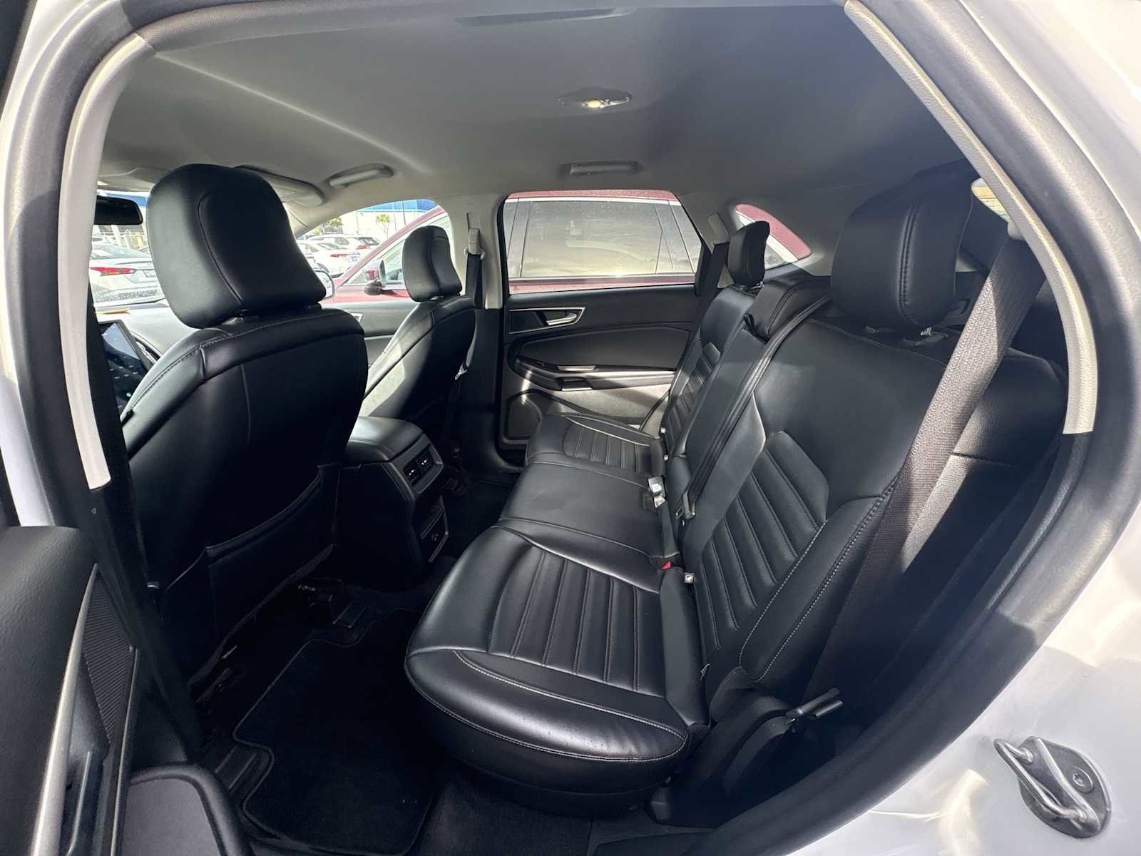 Used 2022 Ford Edge SEL image 23