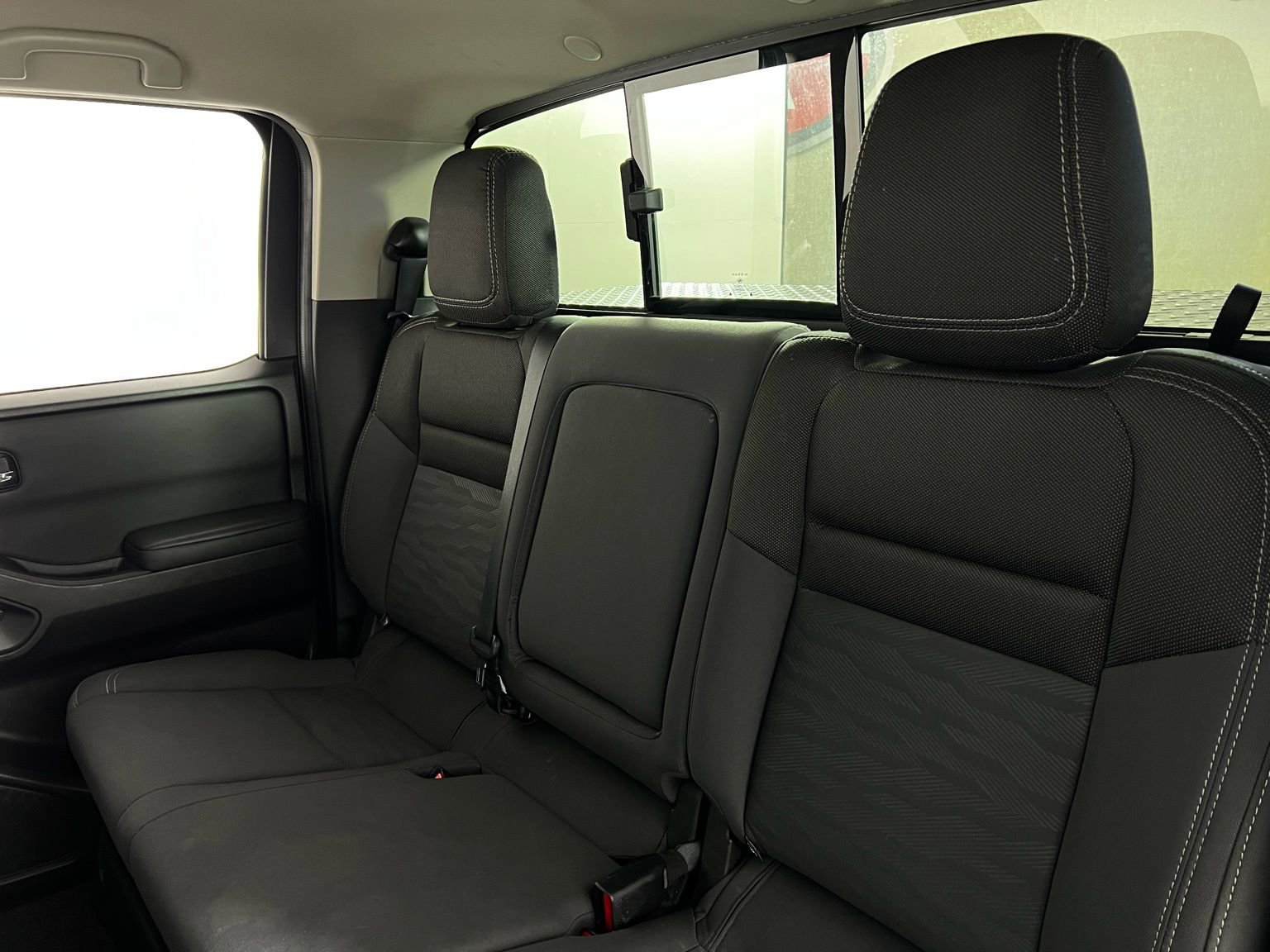 Used 2023 Nissan Frontier SV w/ SV Convenience Package image 24