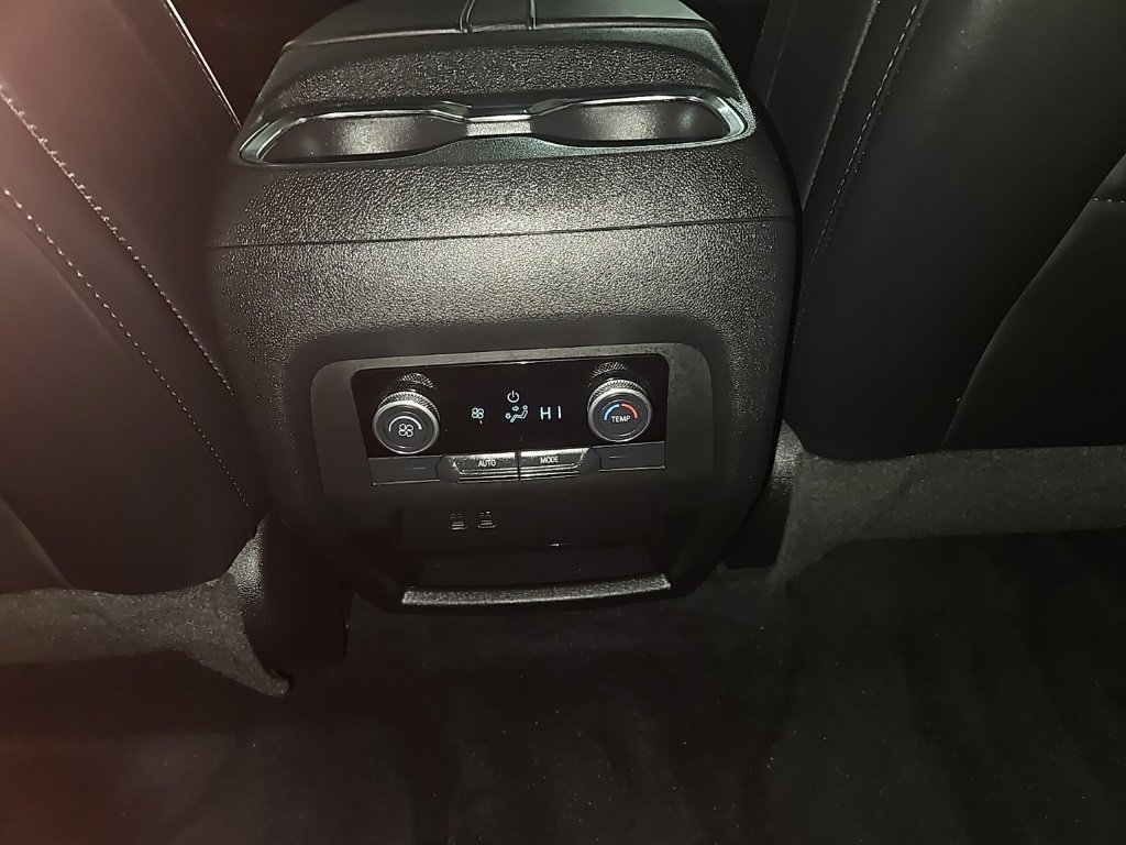 Certified 2025 Buick Enclave Sport Touring image 20