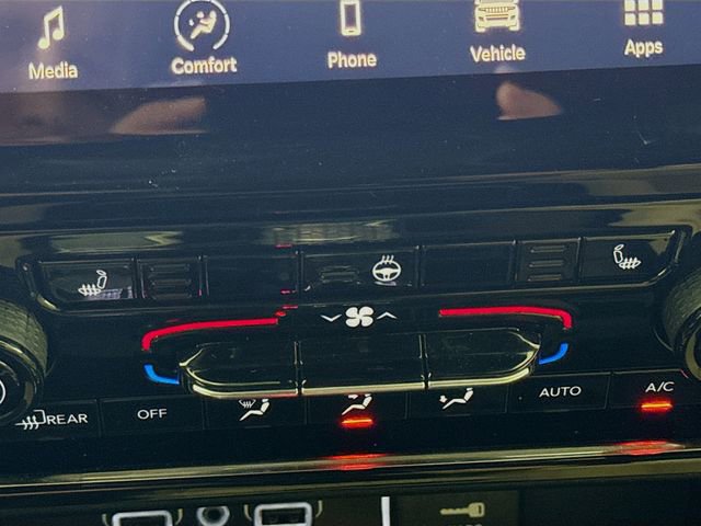 Used 2024 Jeep Grand Cherokee Limited image 20