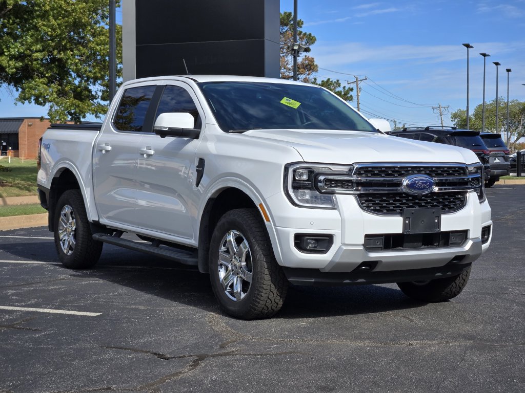 Used 2025 Ford Ranger Lariat w/ Chrome Accent Package AWD/4WD image 3