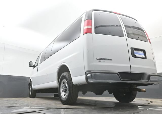 Used 2016 Chevrolet Express 3500 LT w/ LT Preferred Equipment Group RWD image 43