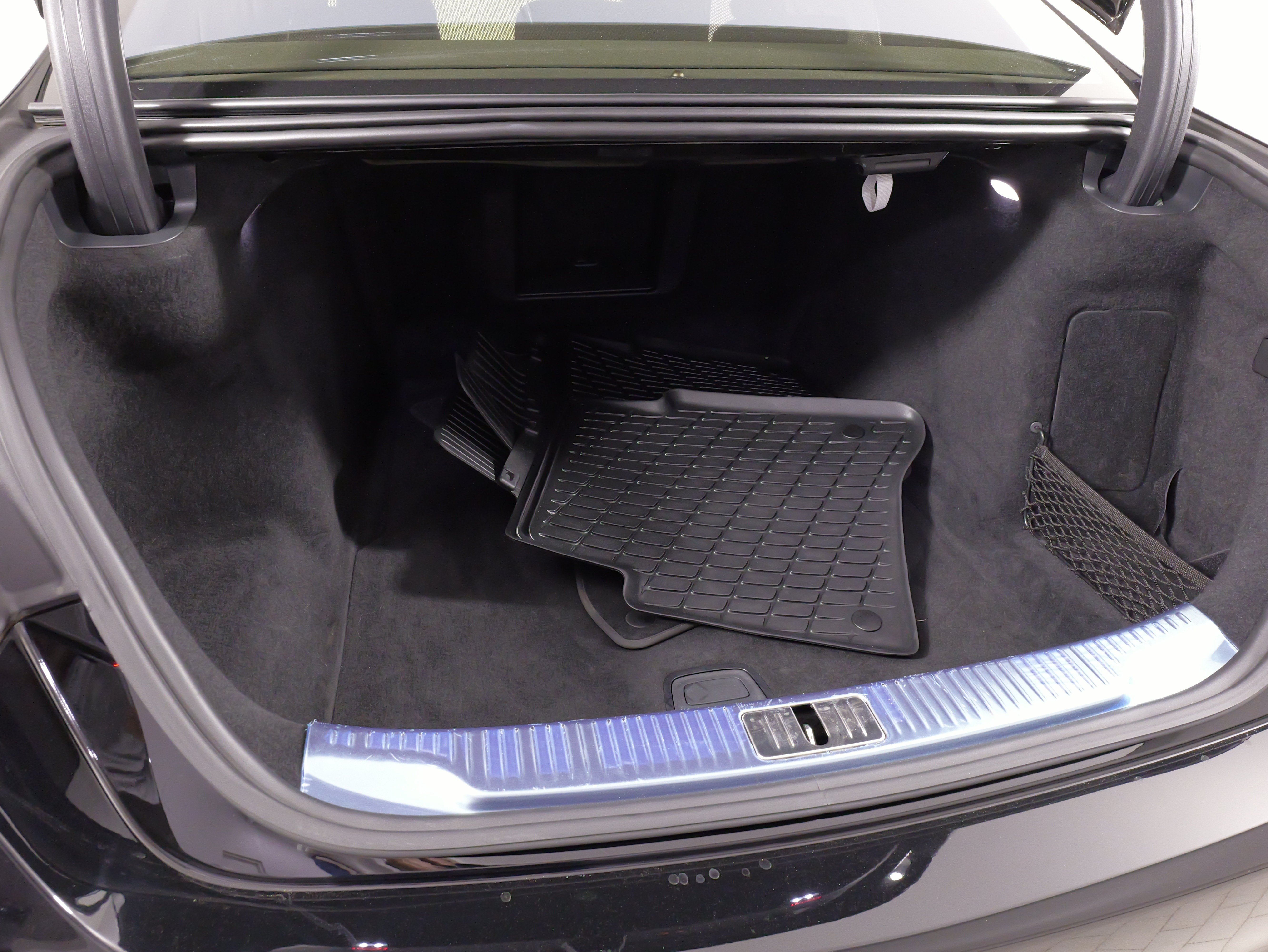 Used 2022 Mercedes-Benz S 500 4MATIC w/ AMG Line Package image 57