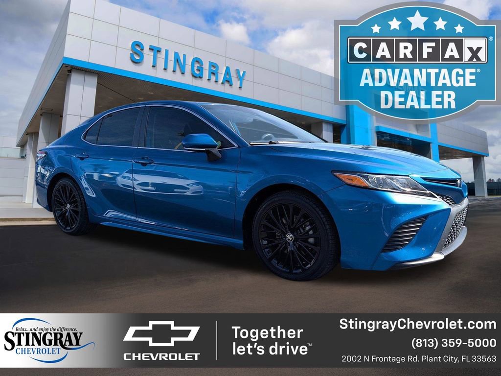 Used 2020 Toyota Camry SE w/ Moonroof Package image 1