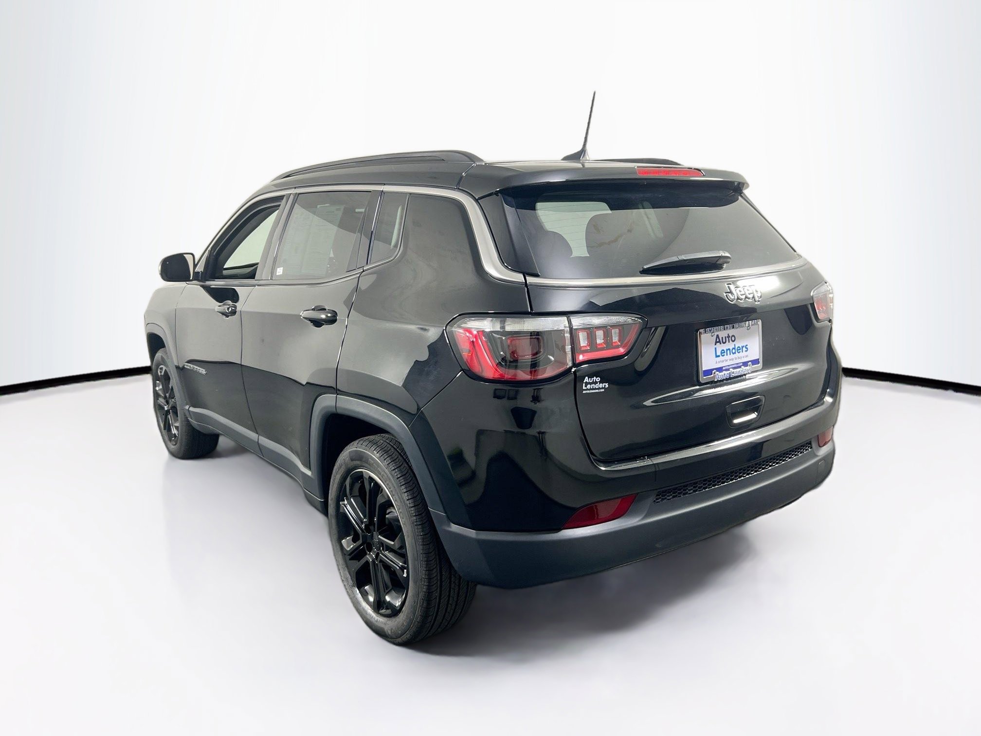 Used 2022 Jeep Compass Limited image 7