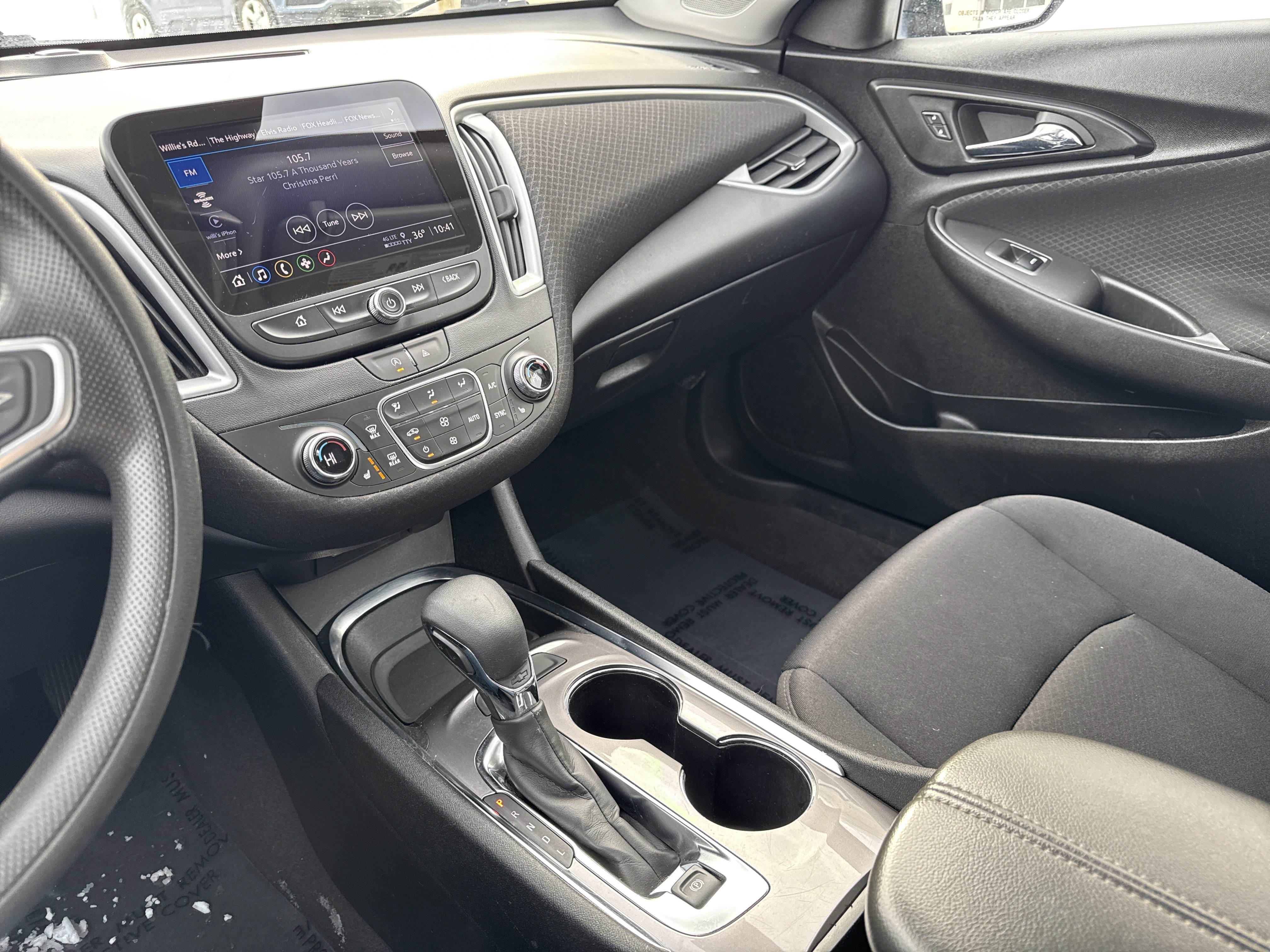 Used 2023 Chevrolet Malibu LT image 24