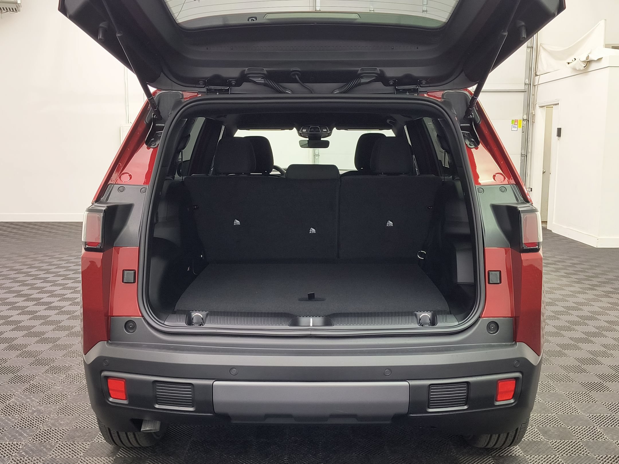 New 2026 Jeep Cherokee Laredo AWD/4WD image 19