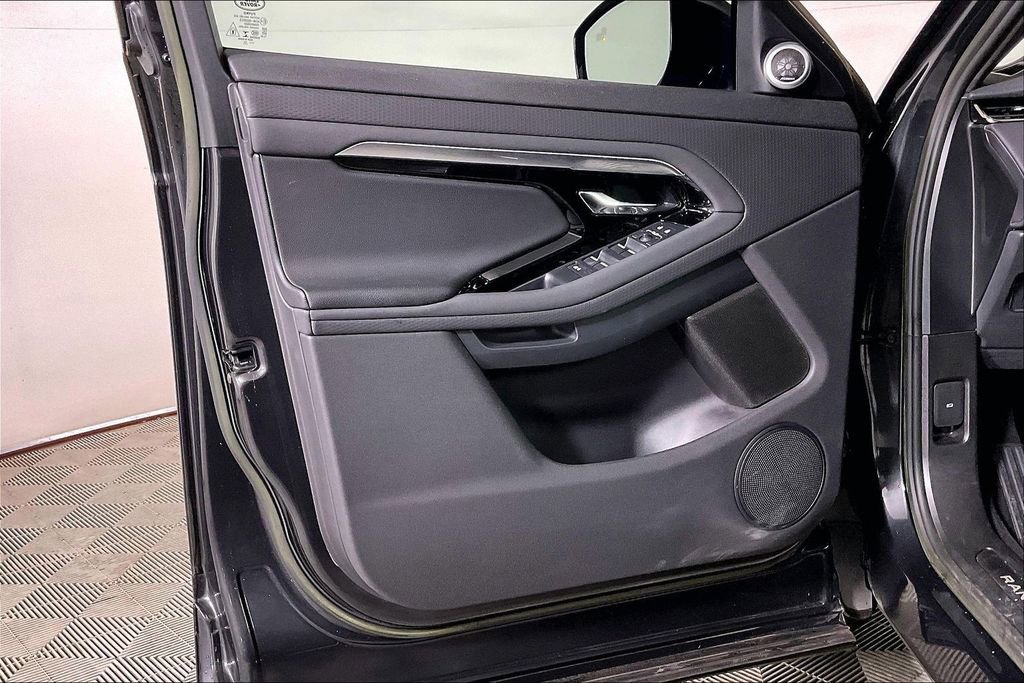 Used 2023 Land Rover Range Rover Evoque HST image 22