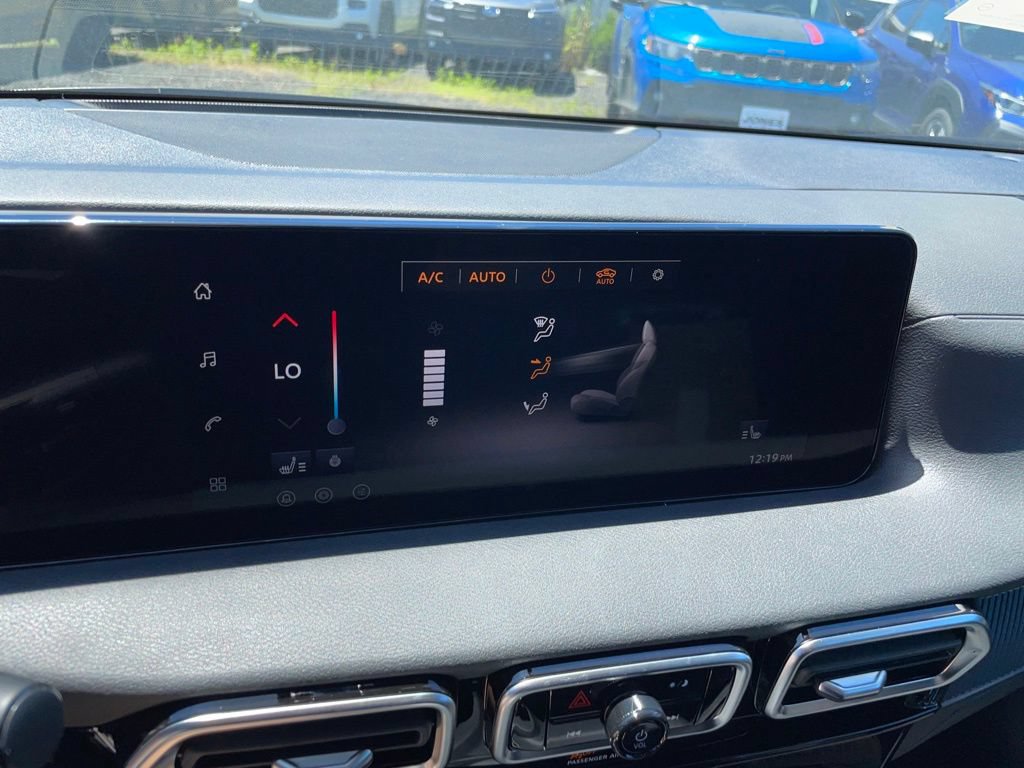 New 2026 Nissan Sentra SV w/ SV Convenience Package FWD image 13