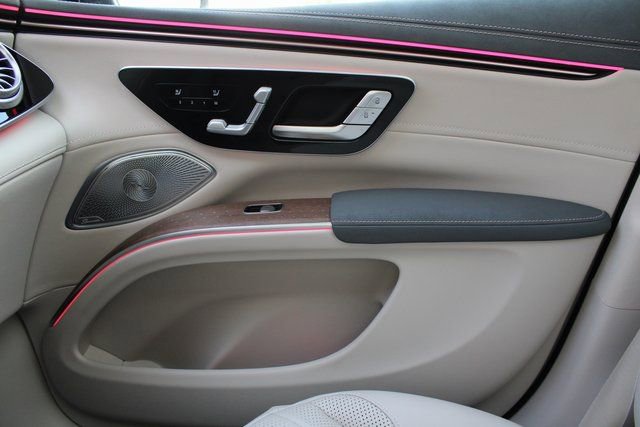 Used 2023 Mercedes-Benz EQS 580 4MATIC SUV image 27
