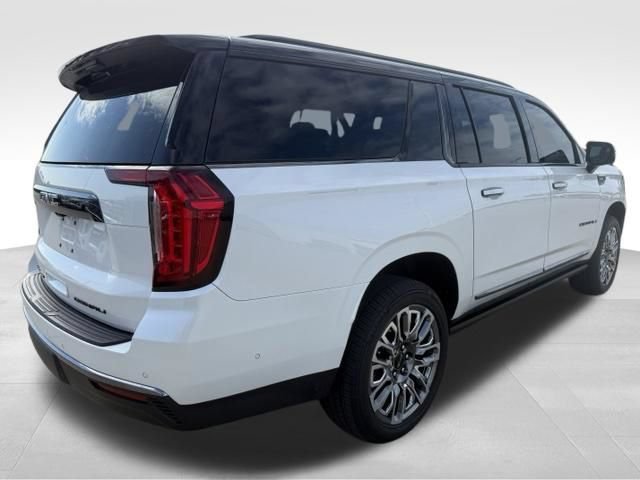 Certified 2024 GMC Yukon XL Denali Ultimate AWD/4WD image 5
