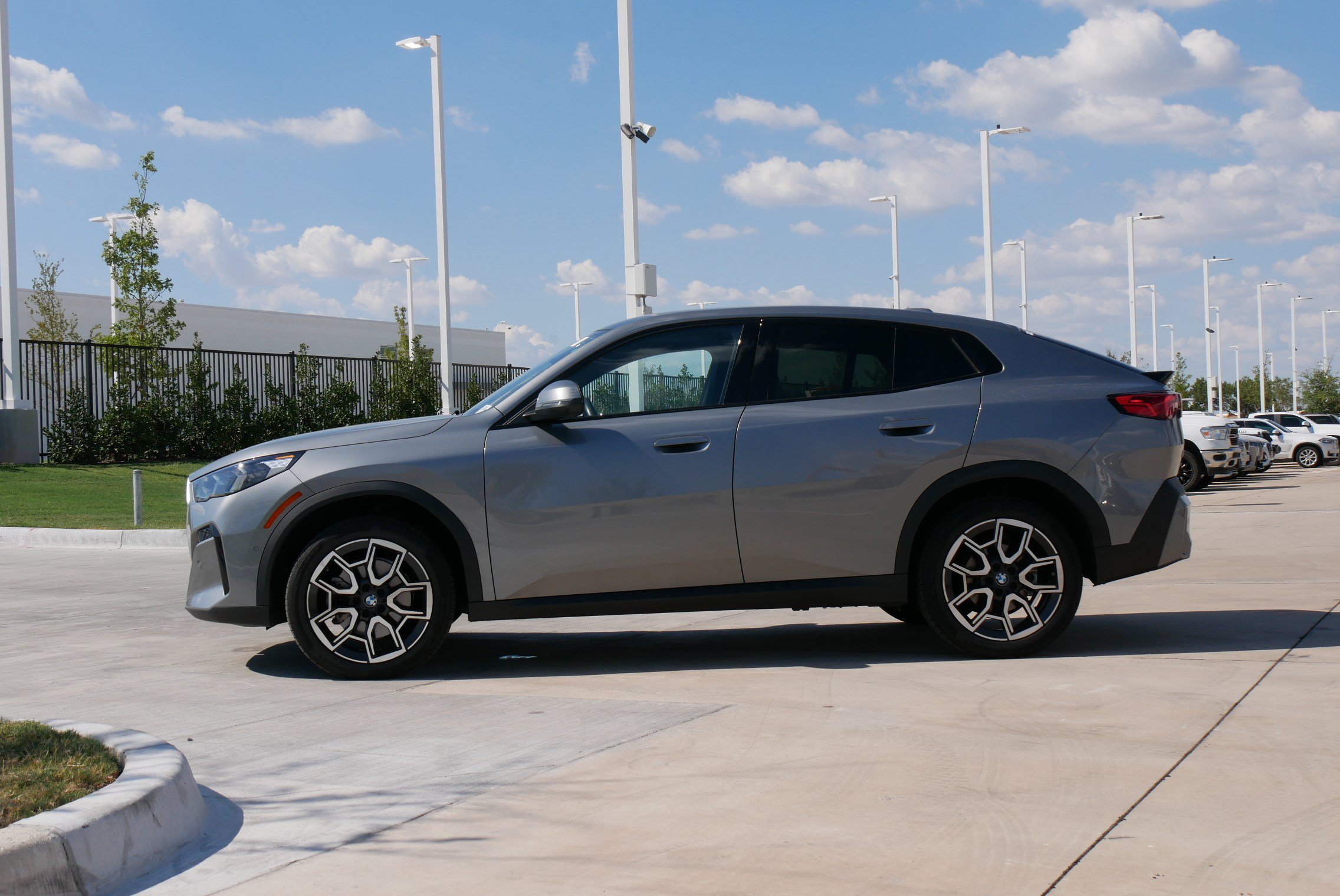 Certified 2026 BMW X2 xDrive28i AWD/4WD image 6