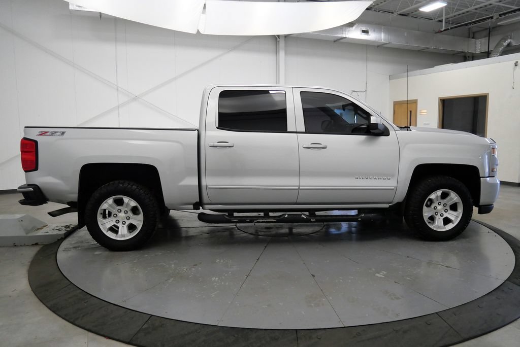 Used 2017 Chevrolet Silverado 1500 LT w/ All Star Edition AWD/4WD image 8