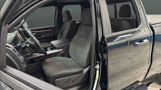 Used 2023 RAM 1500 Big Horn AWD/4WD image 9