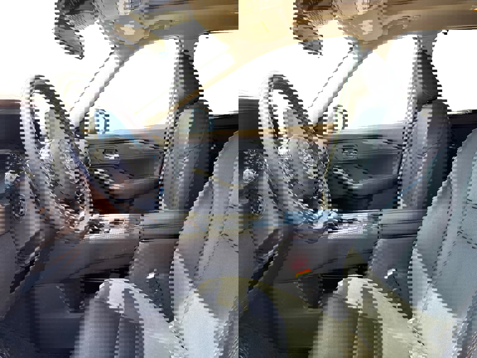 Used 2023 Nissan Rogue SL w/ SL Premium Package image 10