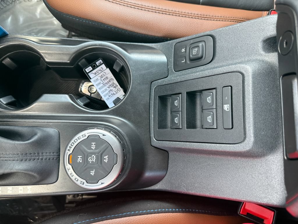 Used 2023 Ford Bronco Outer Banks w/ Sasquatch Package AWD/4WD image 35