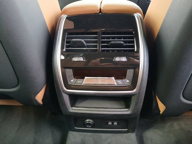 New 2026 BMW X5 xDrive50e AWD/4WD image 15
