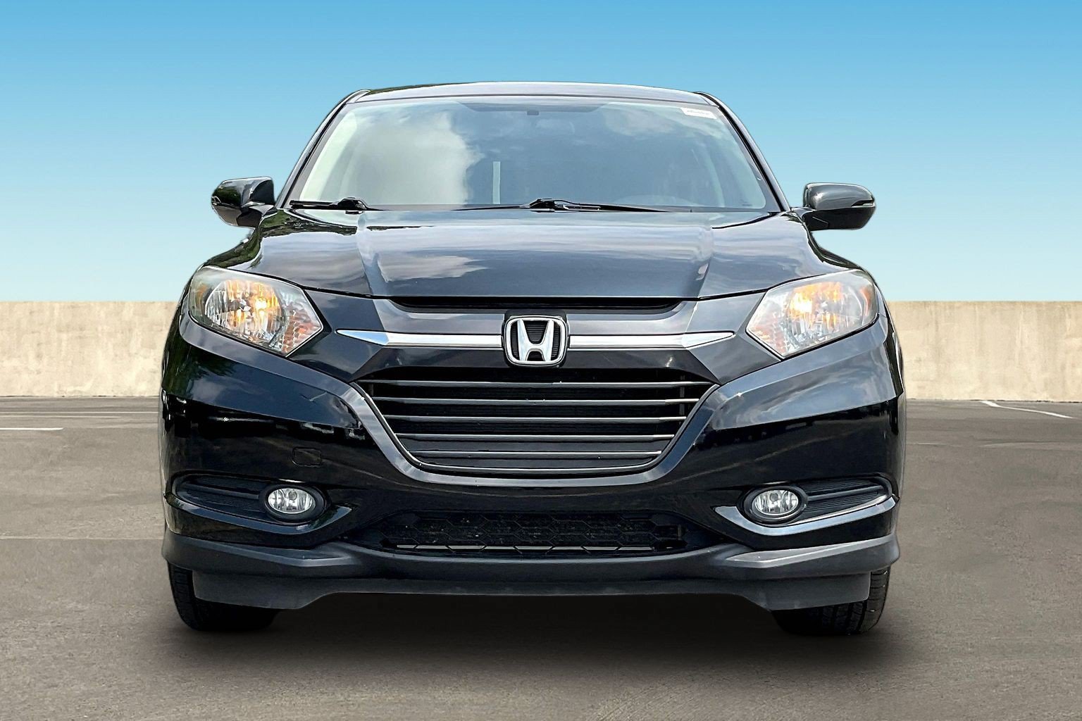 Used 2016 Honda HR-V EX image 2