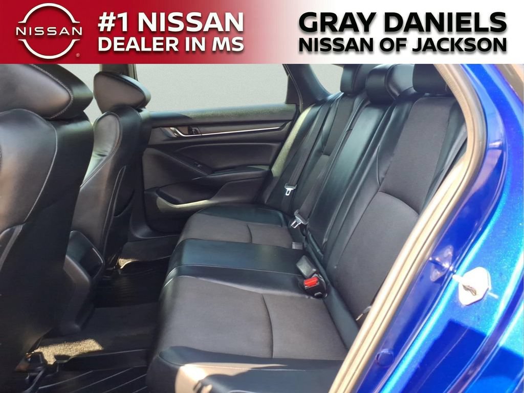 Used 2018 Honda Accord Sport image 26