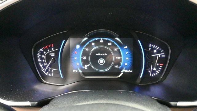 Used 2020 Hyundai Santa Fe Limited AWD/4WD image 19