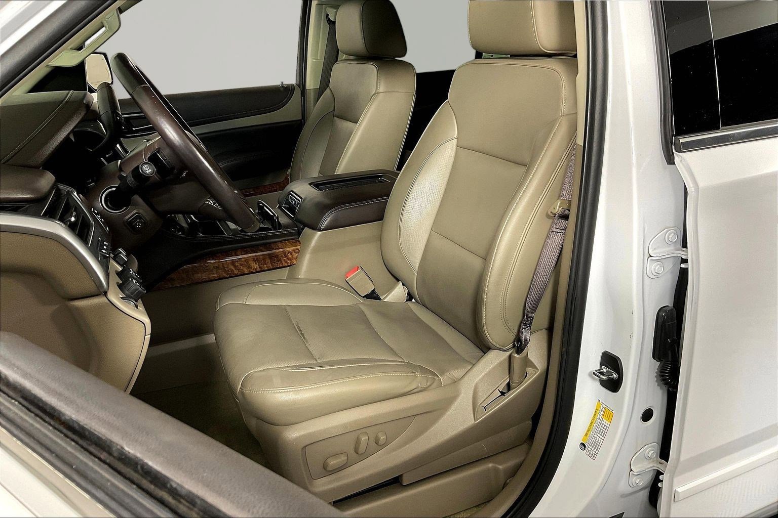 Used 2019 Chevrolet Tahoe Premier AWD/4WD image 21