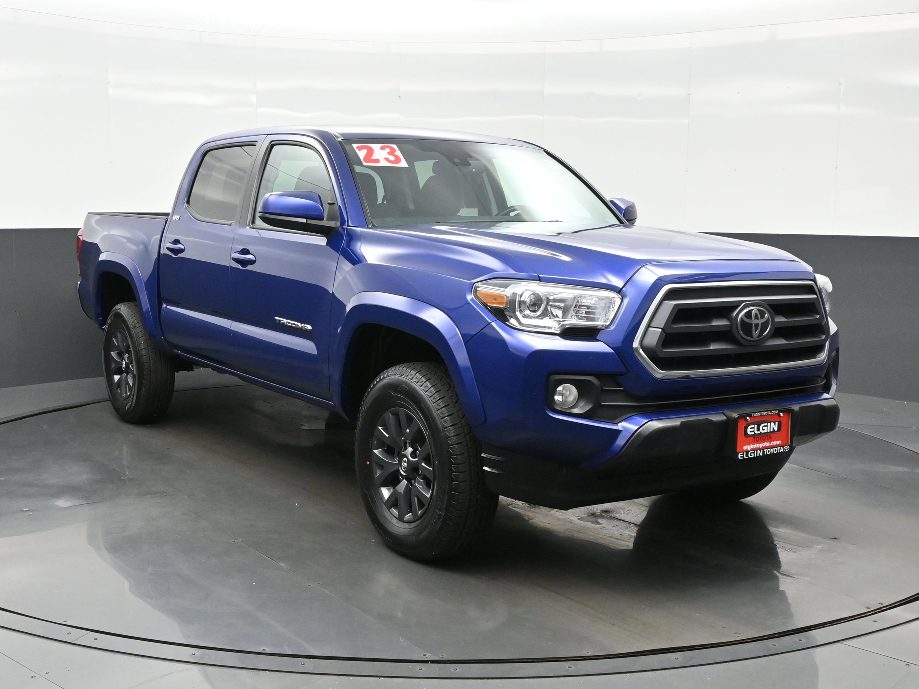 Used 2023 Toyota Tacoma SR5 AWD/4WD image 8