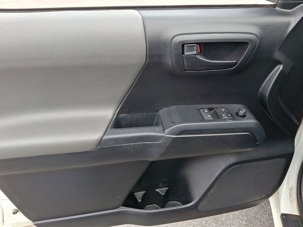 Used 2019 Toyota Tacoma SR w/ SX Package image 14