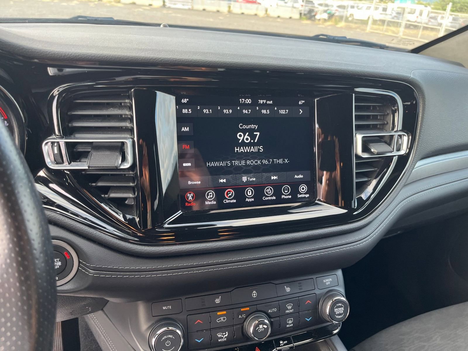 Used 2023 Dodge Durango SXT image 20