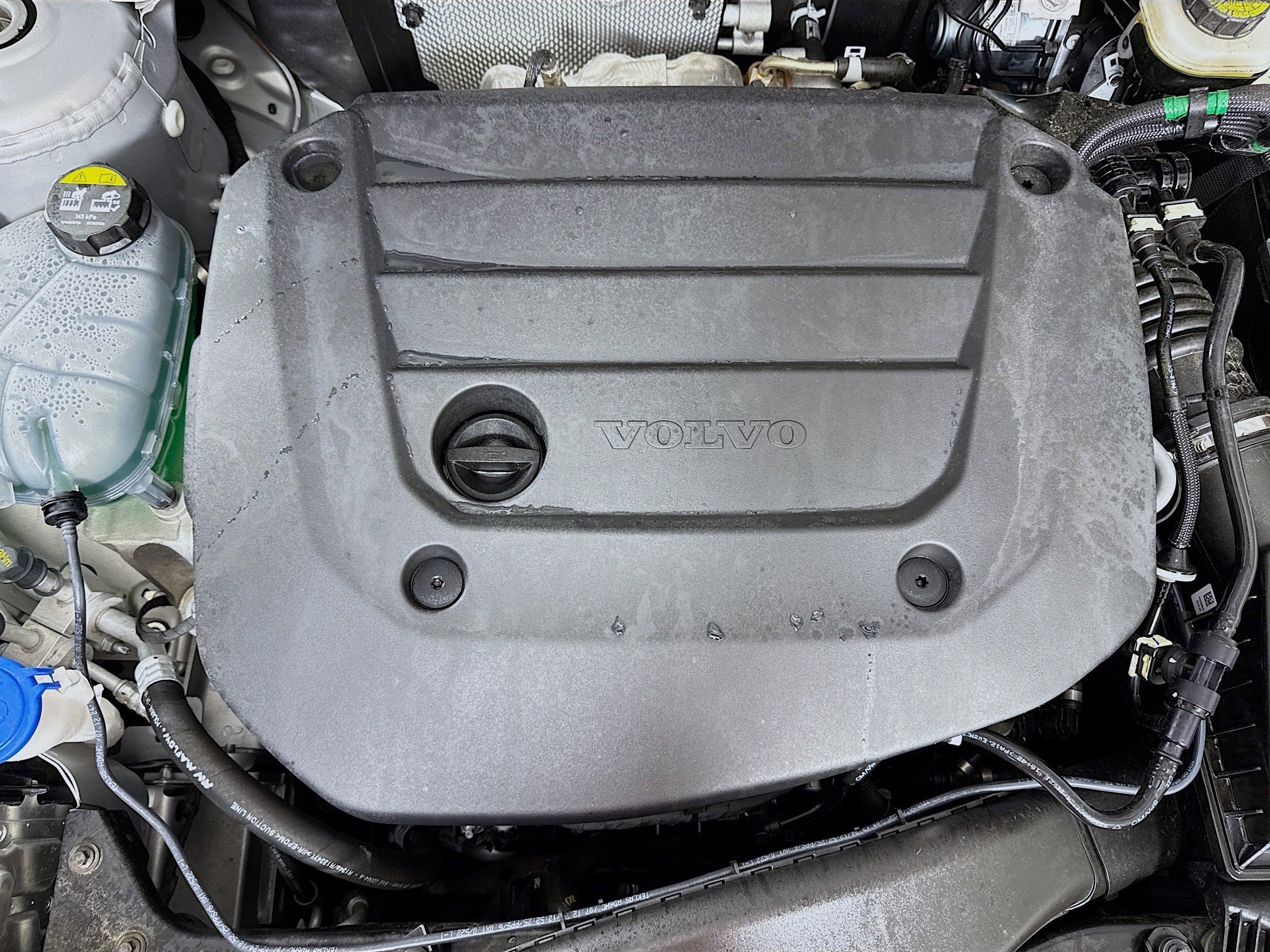 Used 2025 Volvo XC40 B5 Core image 39