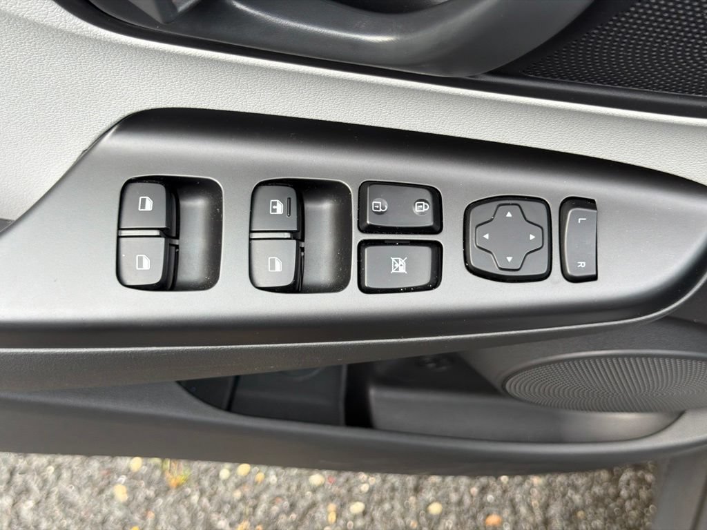 Certified 2023 Hyundai Kona SE AWD/4WD image 18