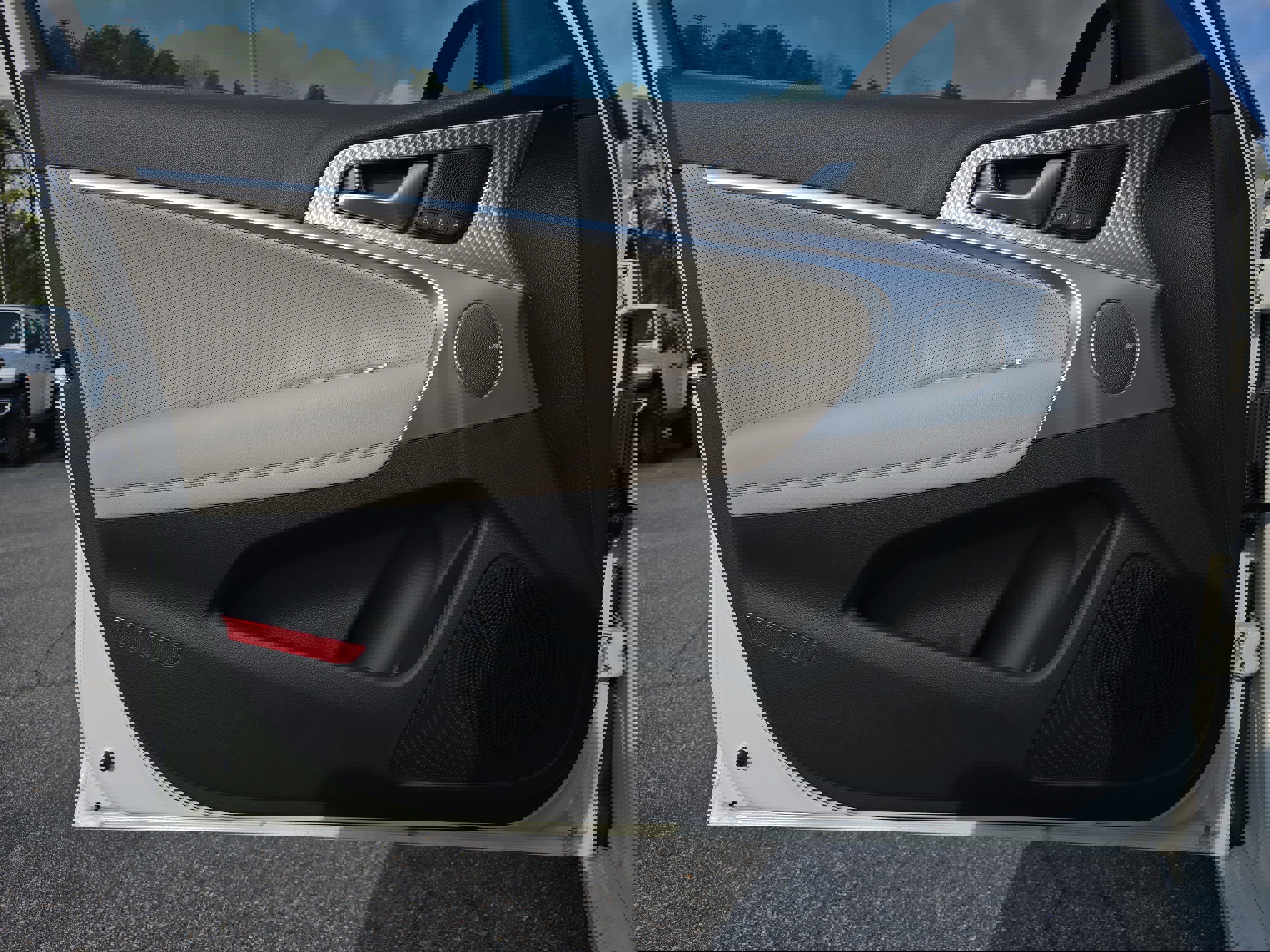 Used 2023 Genesis G70 2.0T w/ Sport Prestige Package image 26