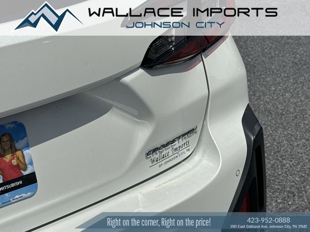 Used 2024 Subaru Crosstrek 2.5i Limited w/ Crosstrek Mirror Package AWD/4WD image 11