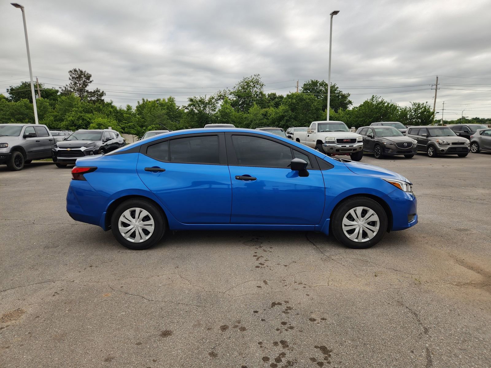 Used 2024 Nissan Versa S w/ Trunk Package FWD image 7