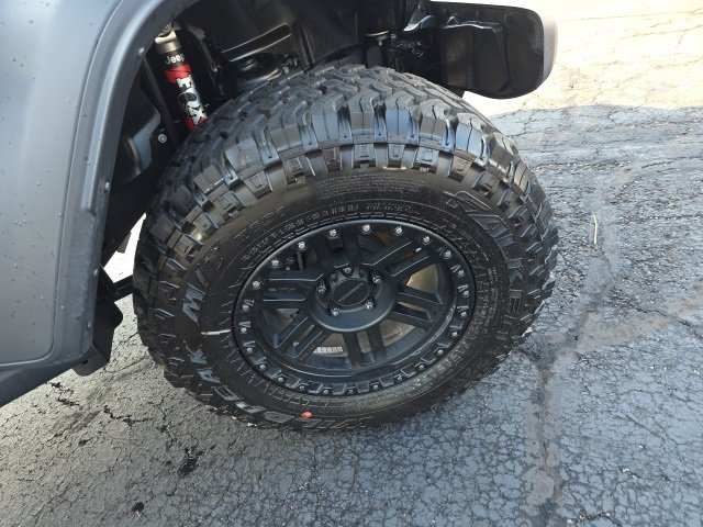 Used 2023 Jeep Wrangler Unlimited w/ Sun & Screen Package image 61